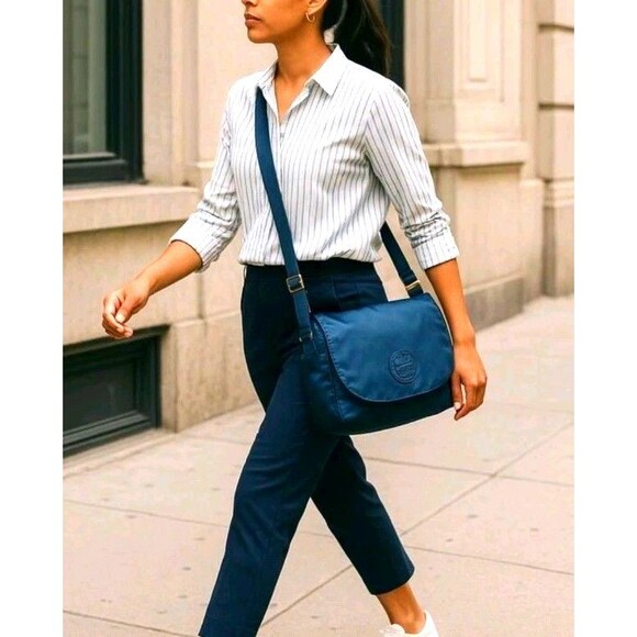 Tory Burch Billy Nylon Messenger Diaper Baby Bag Navy Crossbody Adjustable - Picture 1 of 11